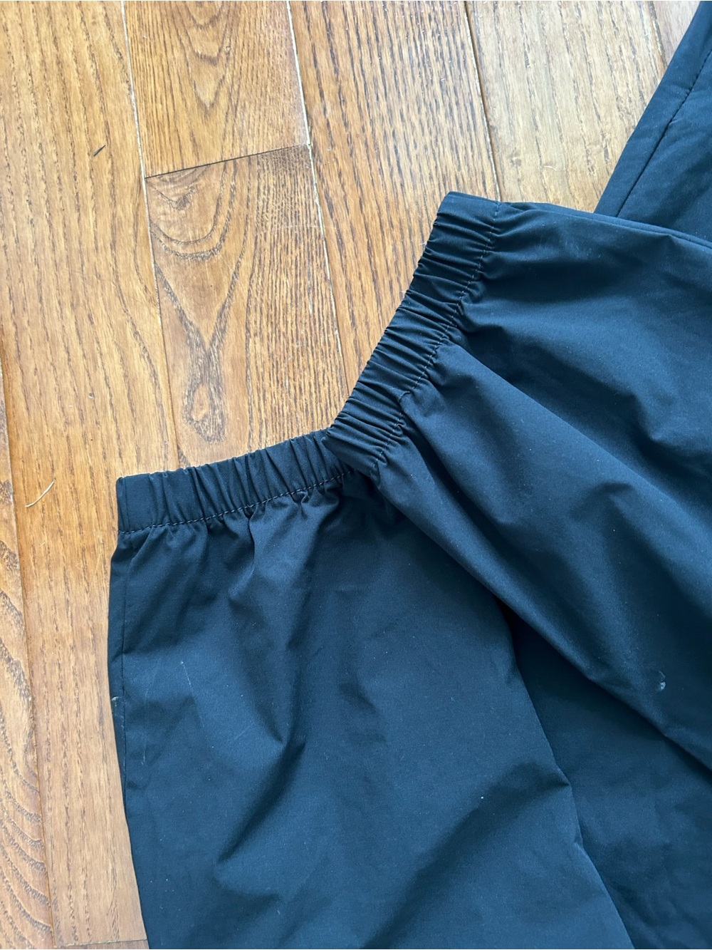 Banana Republic NWOT joggers - Picture 4 of 8